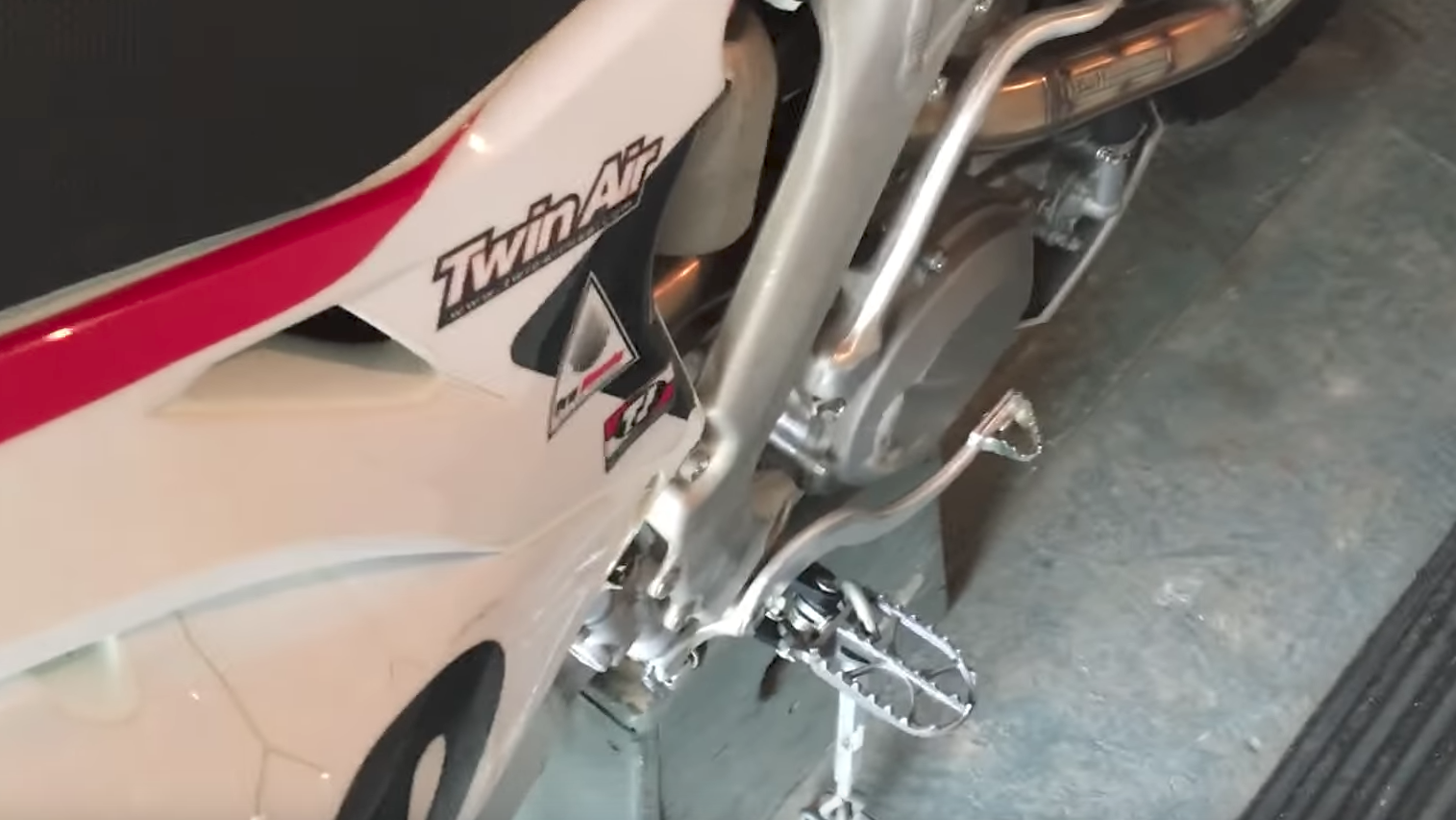 How to secure your bike in a trailer